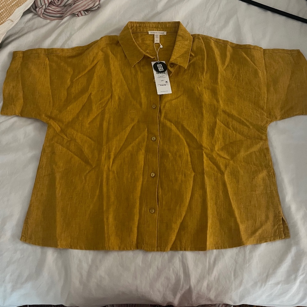 Short Sleeve Organic Linen Button-Up Shirt - Picture 3 of 4